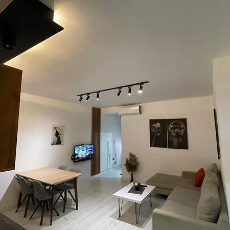 Your City Centre Apartmán Tirana