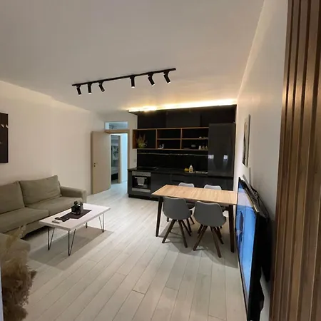 Your City Centre Apartmán Tirana